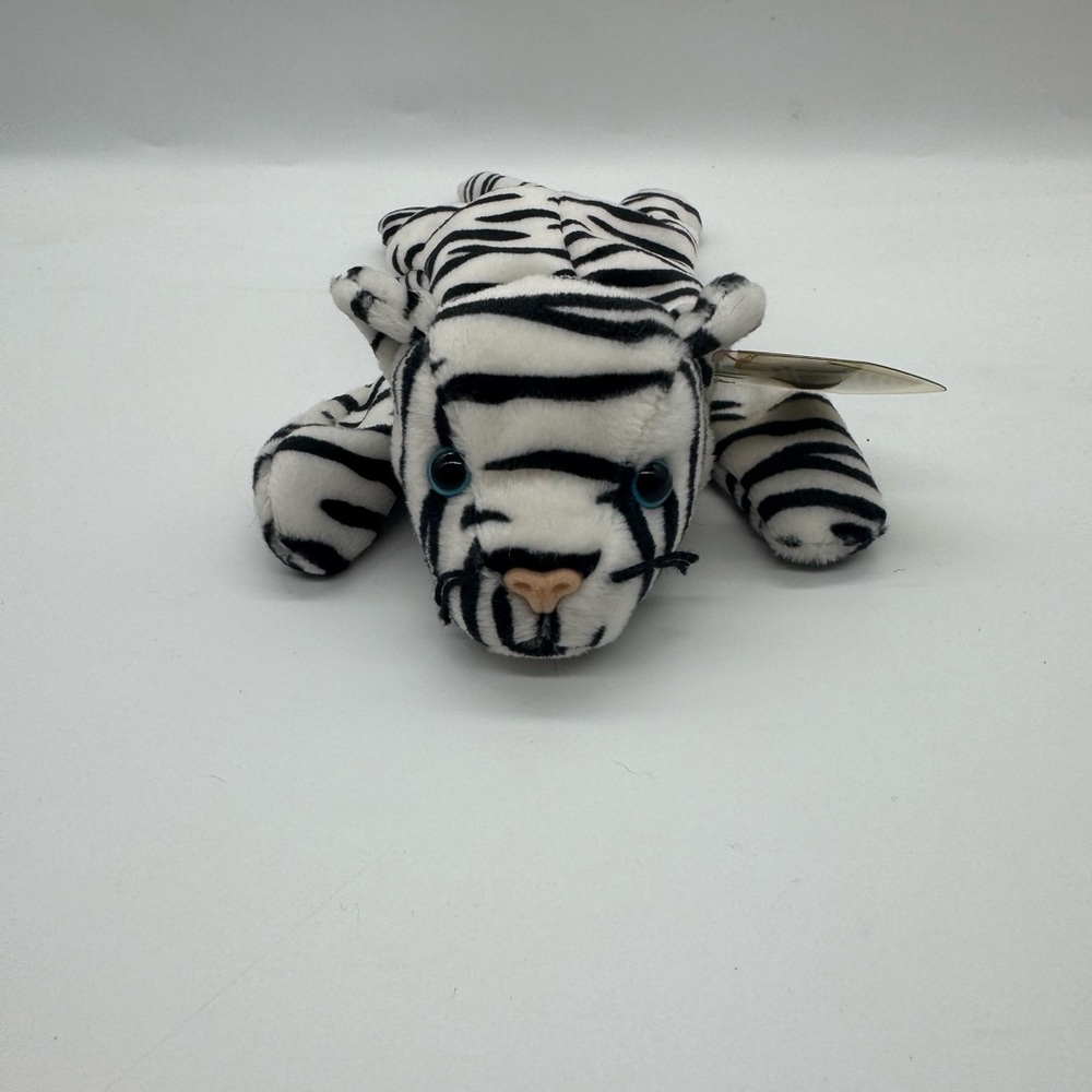 Vintage Ty Beanie Baby plush named "Blizzard," a white tiger.